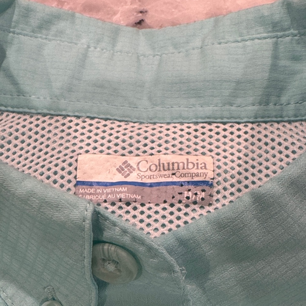 Columbia Men's Light Teal Button-Down Shirt